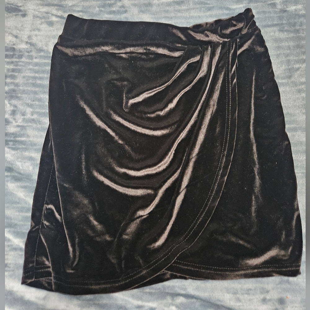 Rue 21 Velvet Black Mini Skirt With Overlay!